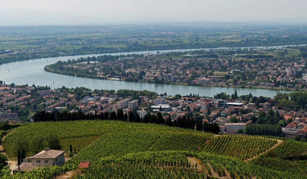 Les Bouches du Rhône est une région idéale pour la location de bureaux d'entreprise